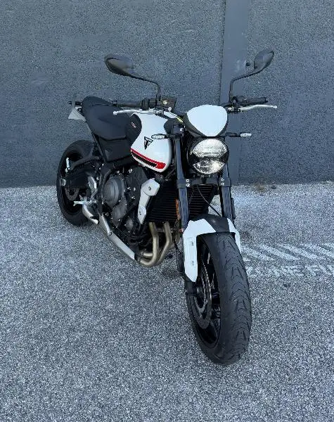 TRIDENT 660