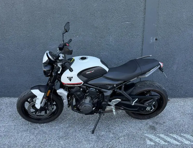 TRIDENT 660
