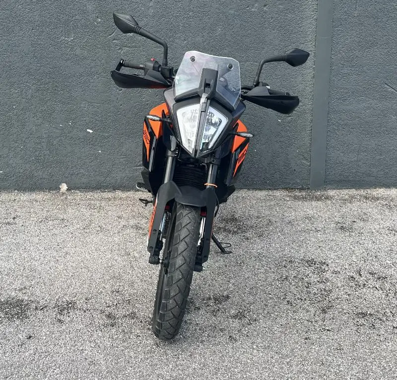 390 ADVENTURE