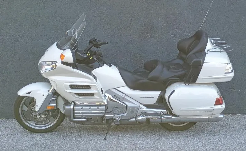 GL1800 GOLDWING