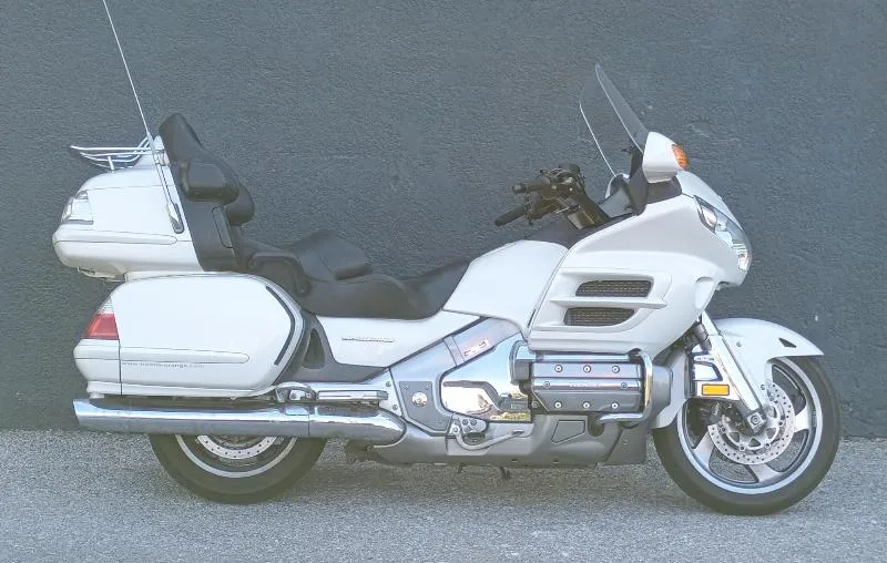 GL1800 GOLDWING
