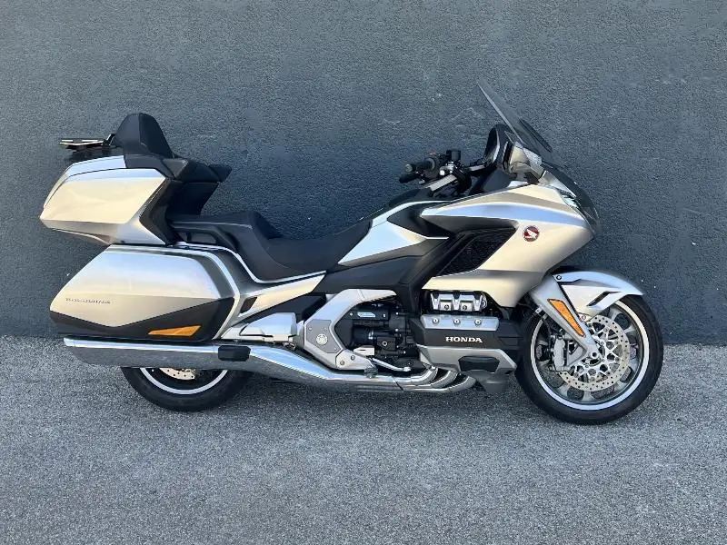 GL 1800 GOLDWING TOURING DCT