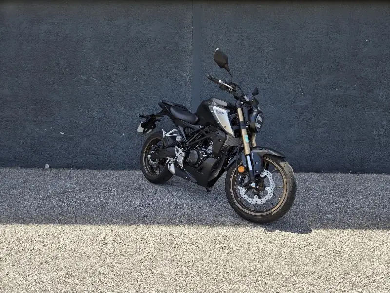CB 125  R 2021