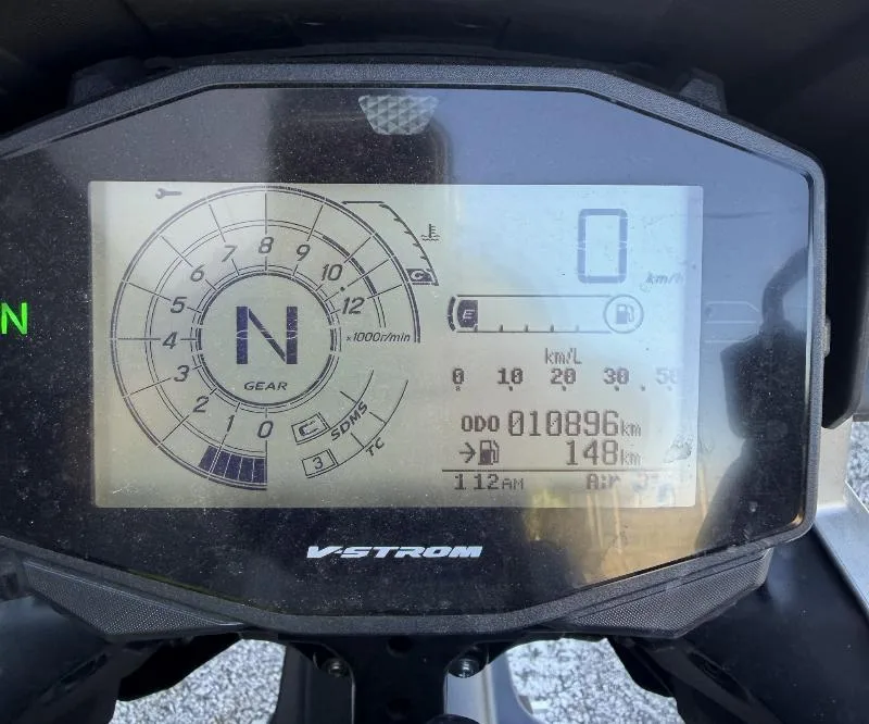 DL VSTROM 1050