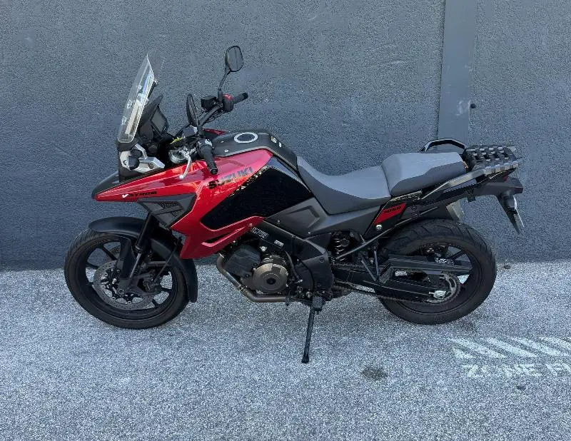 DL VSTROM 1050