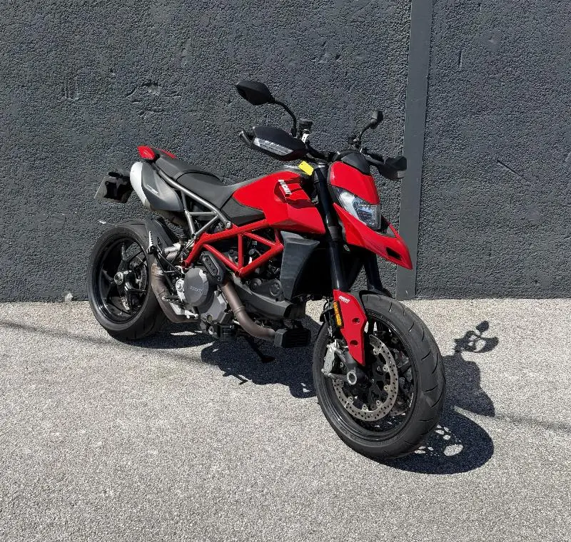 HYPERMOTARD 950