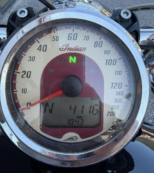 SCOUT  THUNDER 1200