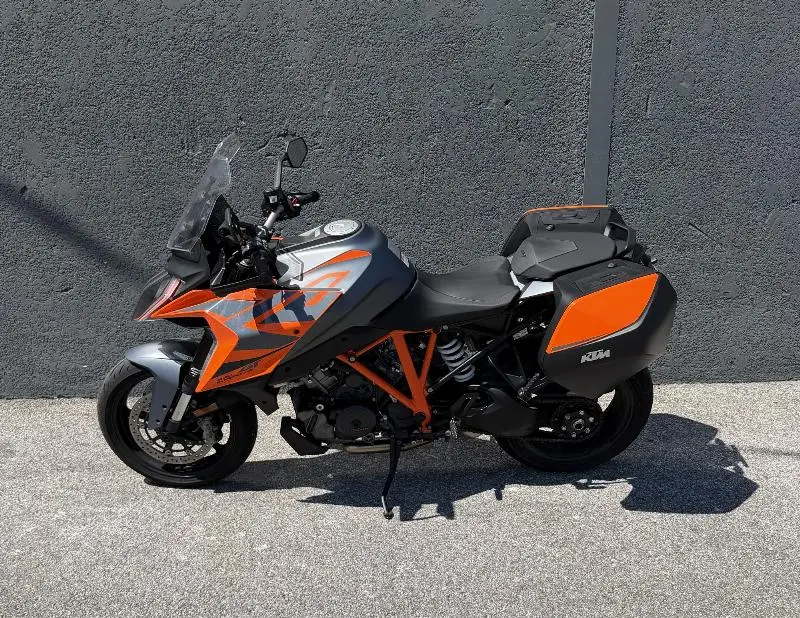 1290 SUPER DUKE GT
