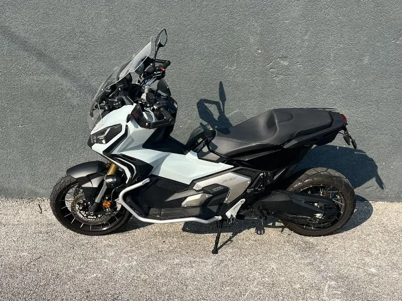 XADV 750 DCT