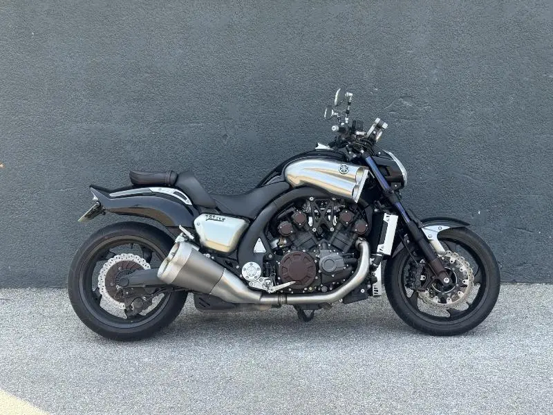 VMAX 1700