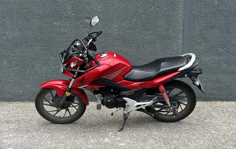 CB 125 F