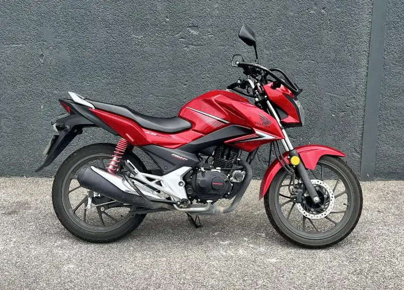 CB 125 F