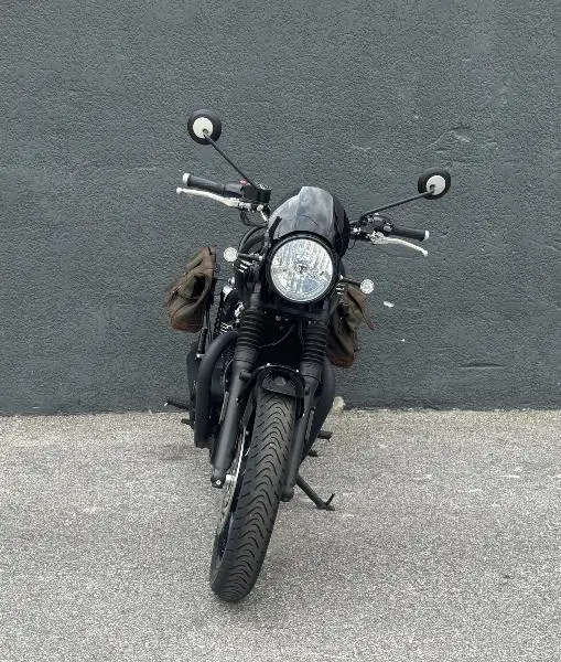 Bonneville T120 Black