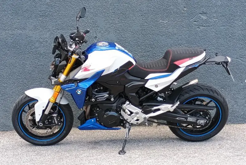 F 900 XR
