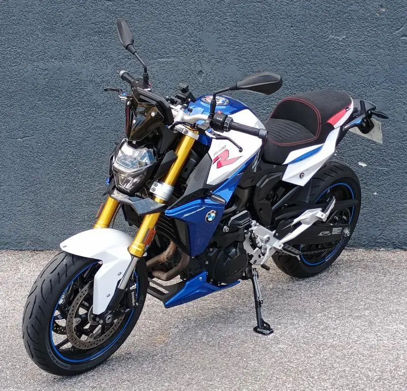 F 900 XR
