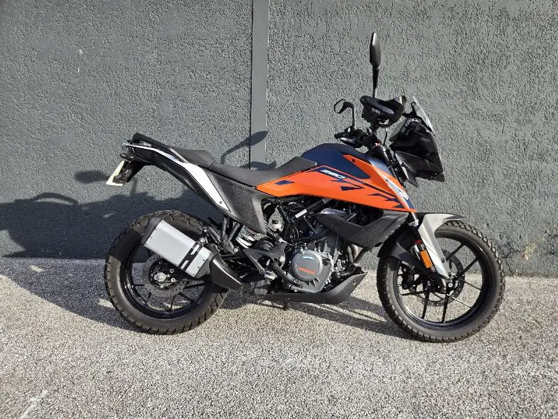 390 ADVENTURE