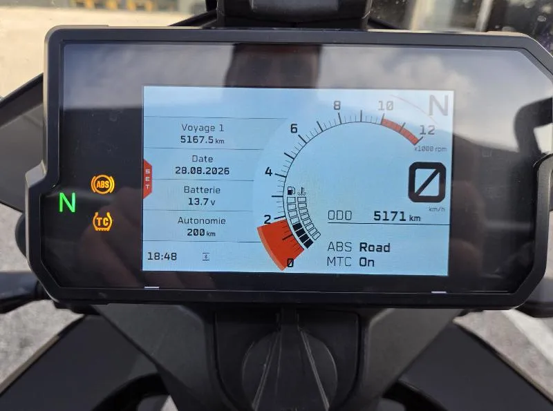 390 ADVENTURE