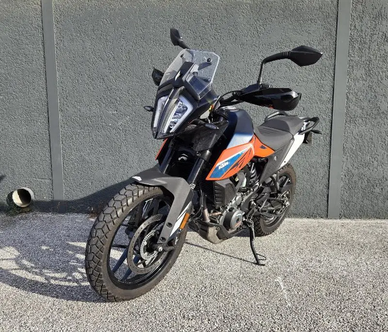 390 ADVENTURE
