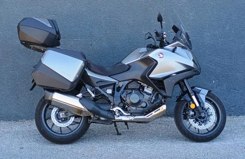 NT 1100