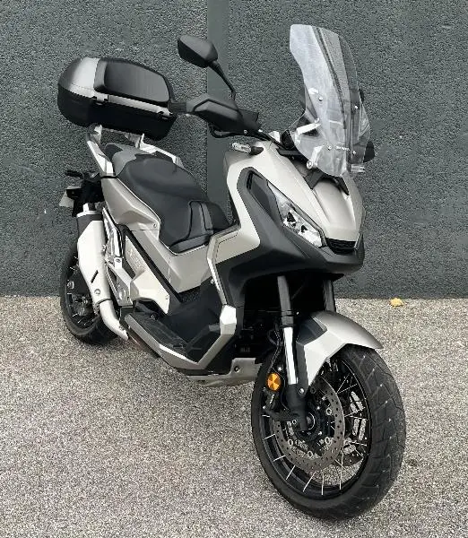 XADV 750 DCT