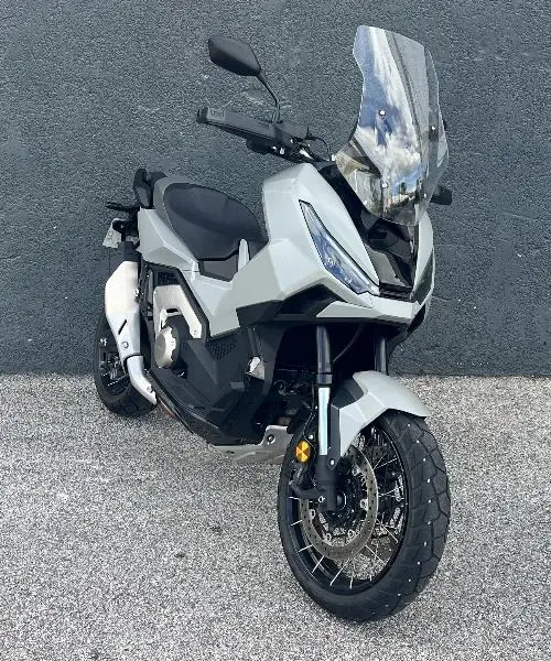 XADV 750 DCT