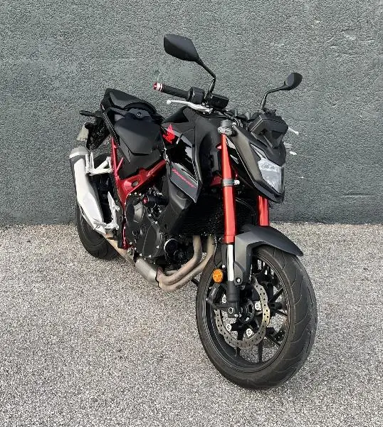 CB 750 HORNET