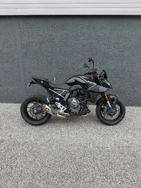 GSX8S
