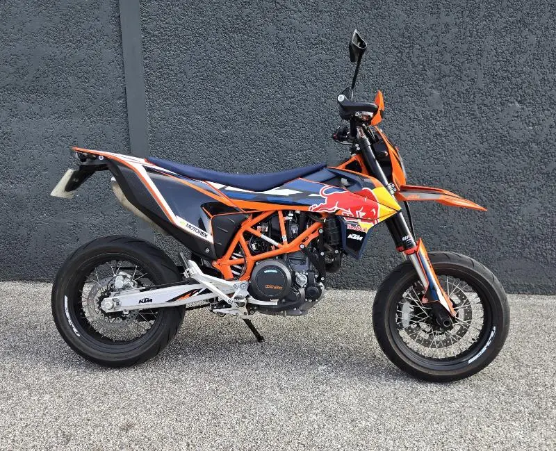 690 SMC R