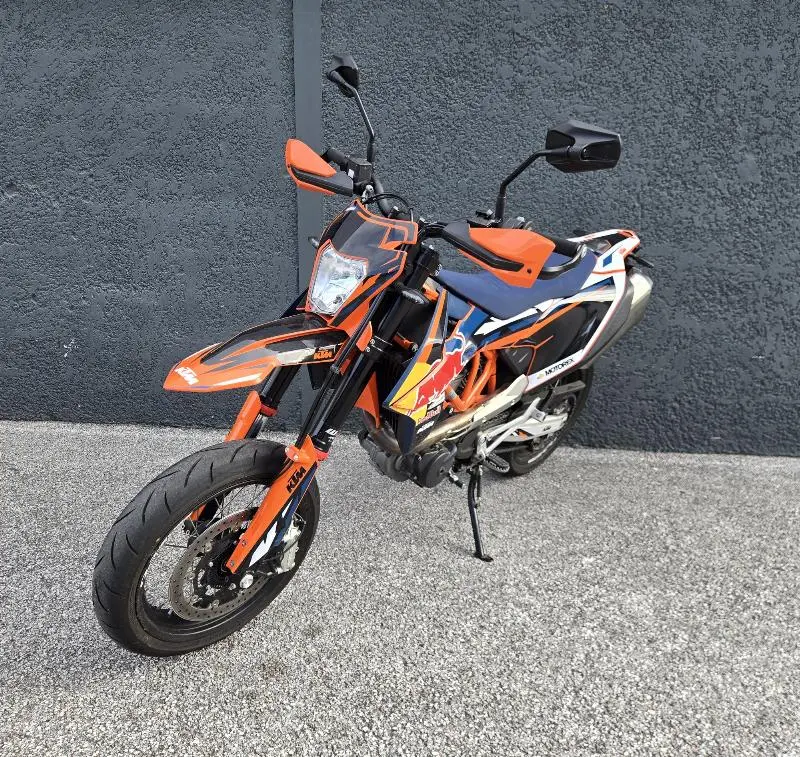 690 SMC R