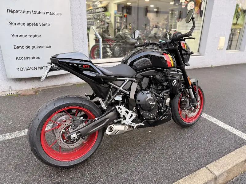 GSX8TT