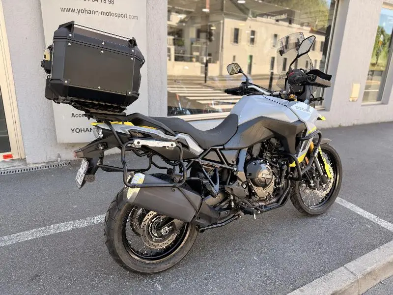 DL VSTROM 800DE