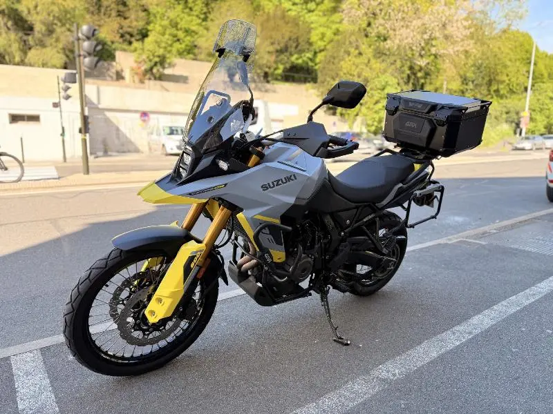 DL VSTROM 800DE