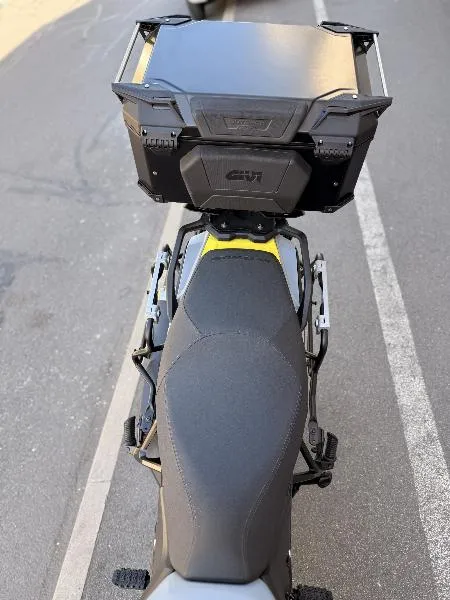 DL VSTROM 800DE