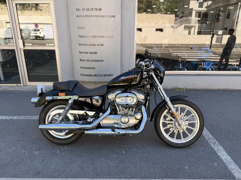 SPORTSTER 883