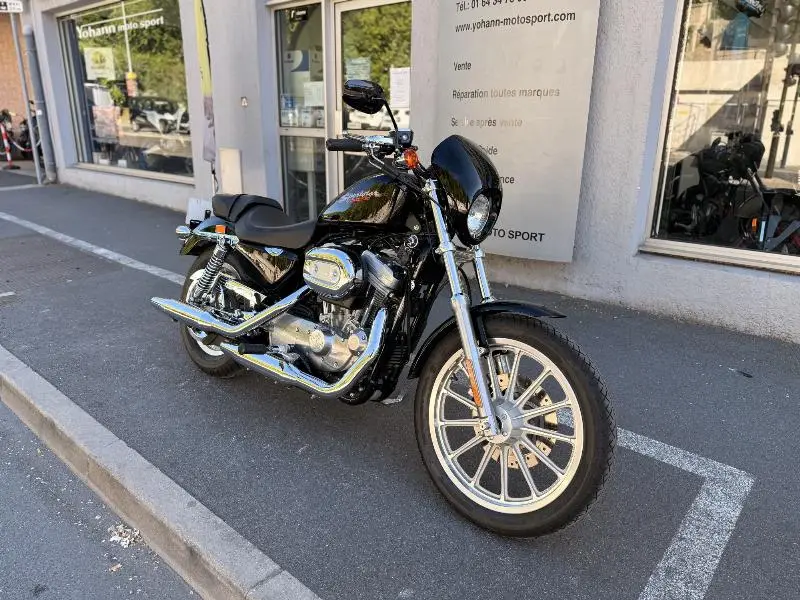 SPORTSTER 883