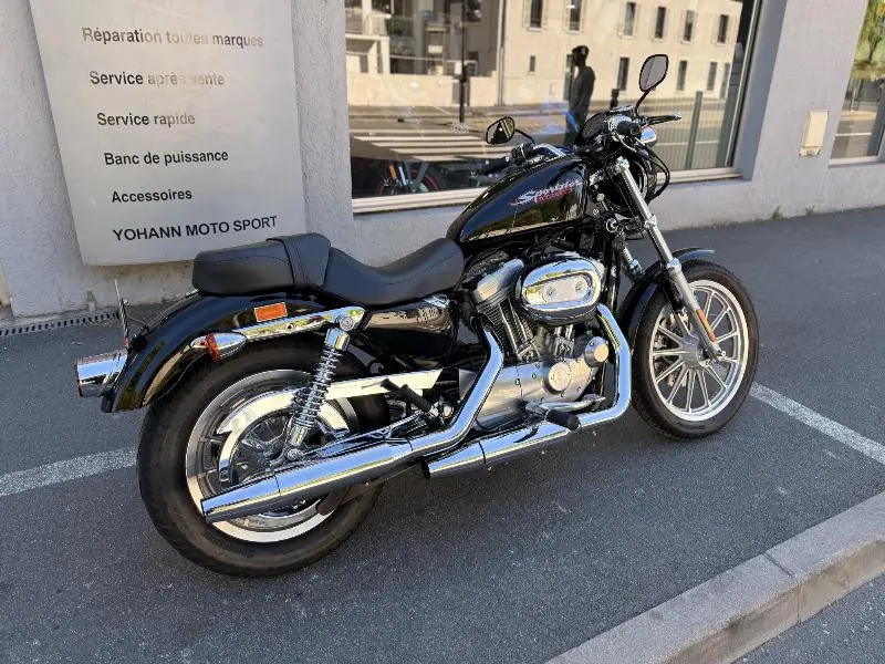 SPORTSTER 883