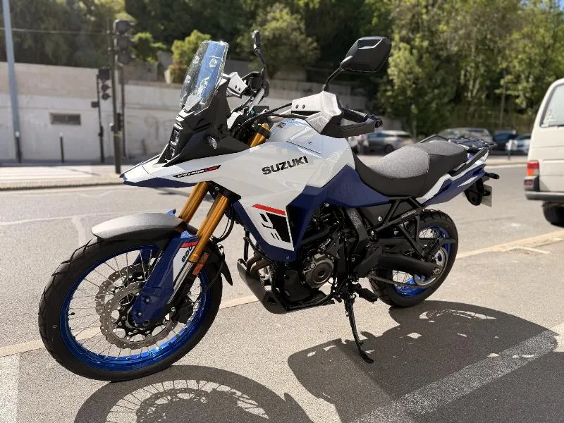 DL VSTROM 800DE