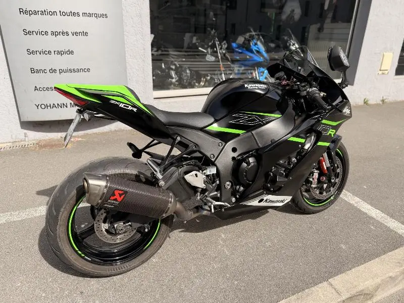 ZX10R