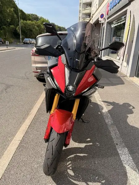 GSXS 1000 GX