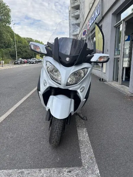 BURGMAN 650