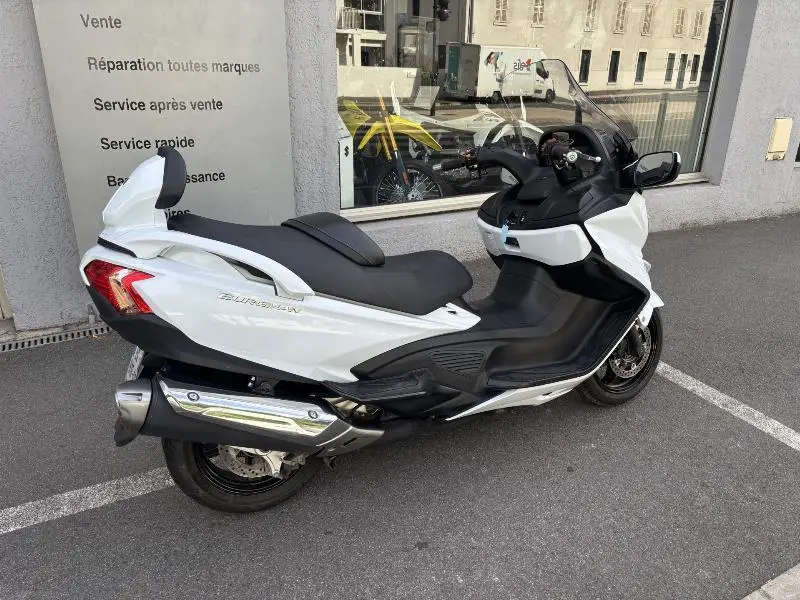 BURGMAN 650