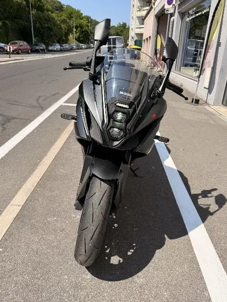 GSX8R