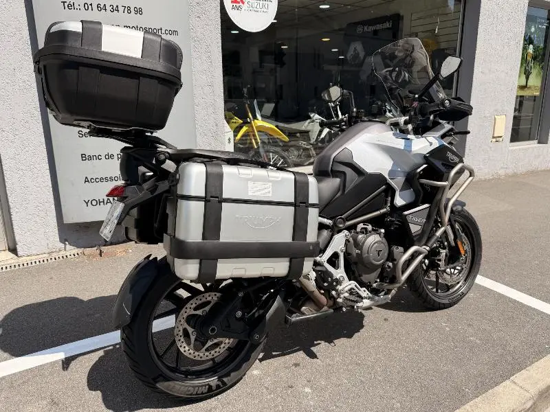 TIGER 1200 GT EXPLORER