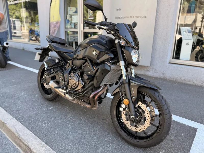 MT07