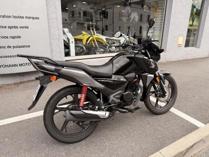 CB 125 F