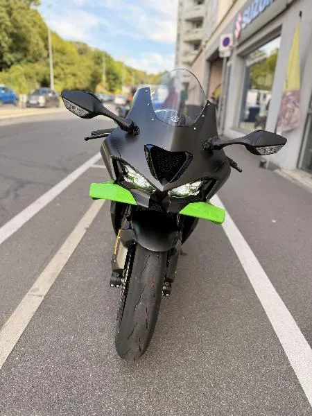 ZX10R