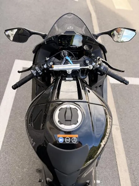 ZX10R