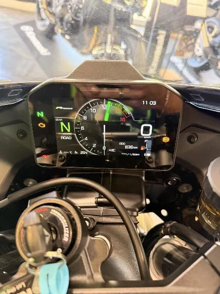 ZX10R