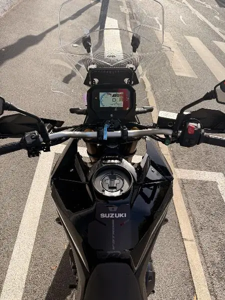 DL VSTROM 800DE