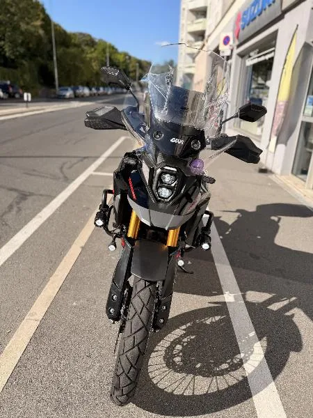 DL VSTROM 800DE